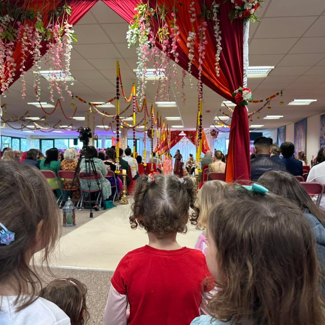 Children from Wibli Wobli Newport visiting the beautifully decorated local Hindu temple